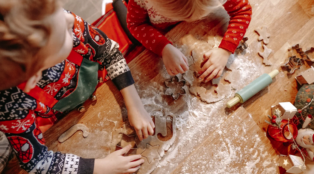 STEM learning into your family’s Christmas traditions.